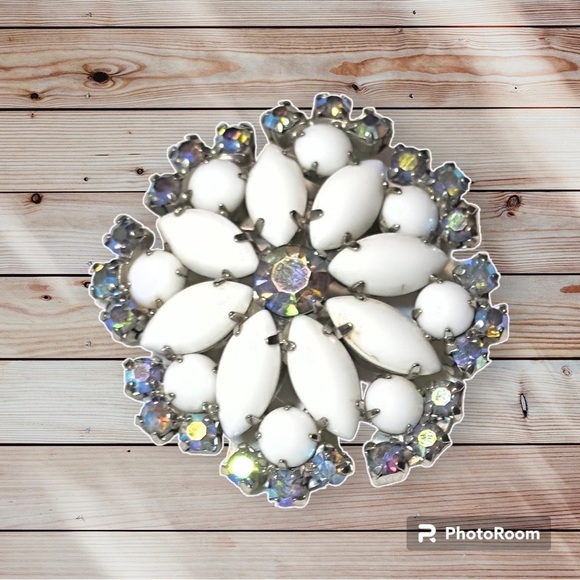 Jewelry - Vintage Milk Glass and Iridescent Rhinestone Silvertone Flower Brooch | EUC